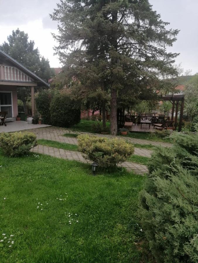 Rajski Vrt Vrdnik Dış mekan fotoğraf