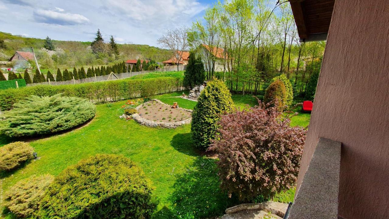 Rajski Vrt Vrdnik Dış mekan fotoğraf